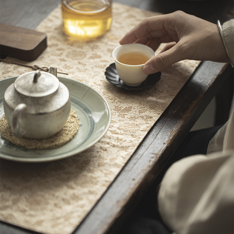 New Chinese Style Zen Brocade  - Table Runner recension och pris