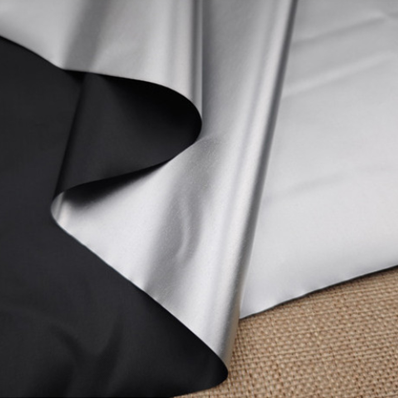 1m Black Silver Coated Blackou - Curtain Curtain recension och pris