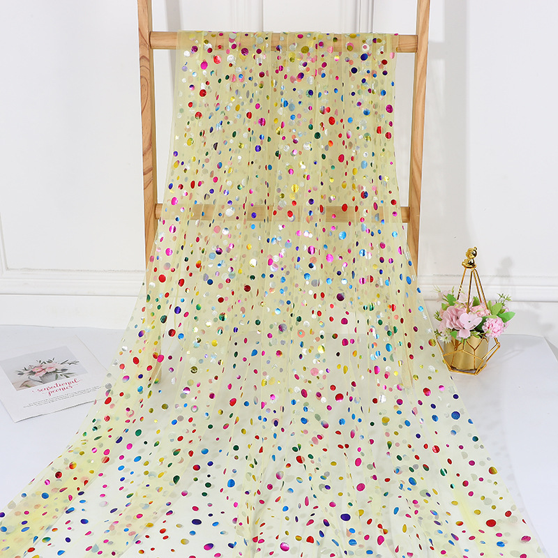 Colorful Polka Dot Gold Foil T - Table Runner recension och pris