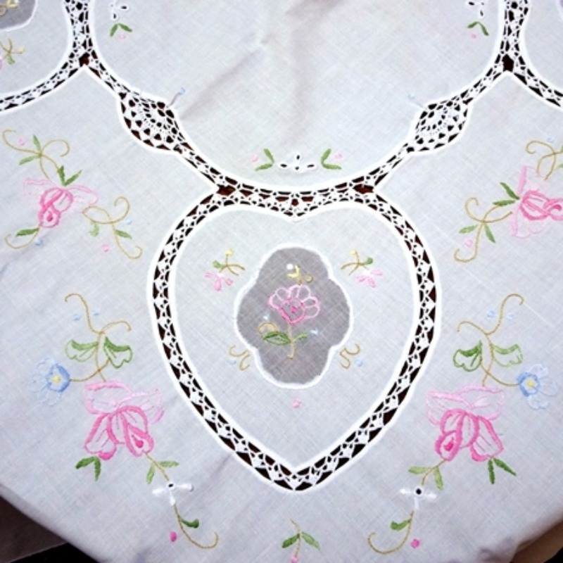 Pure cotton small machine embr - Table Runner recension och pris