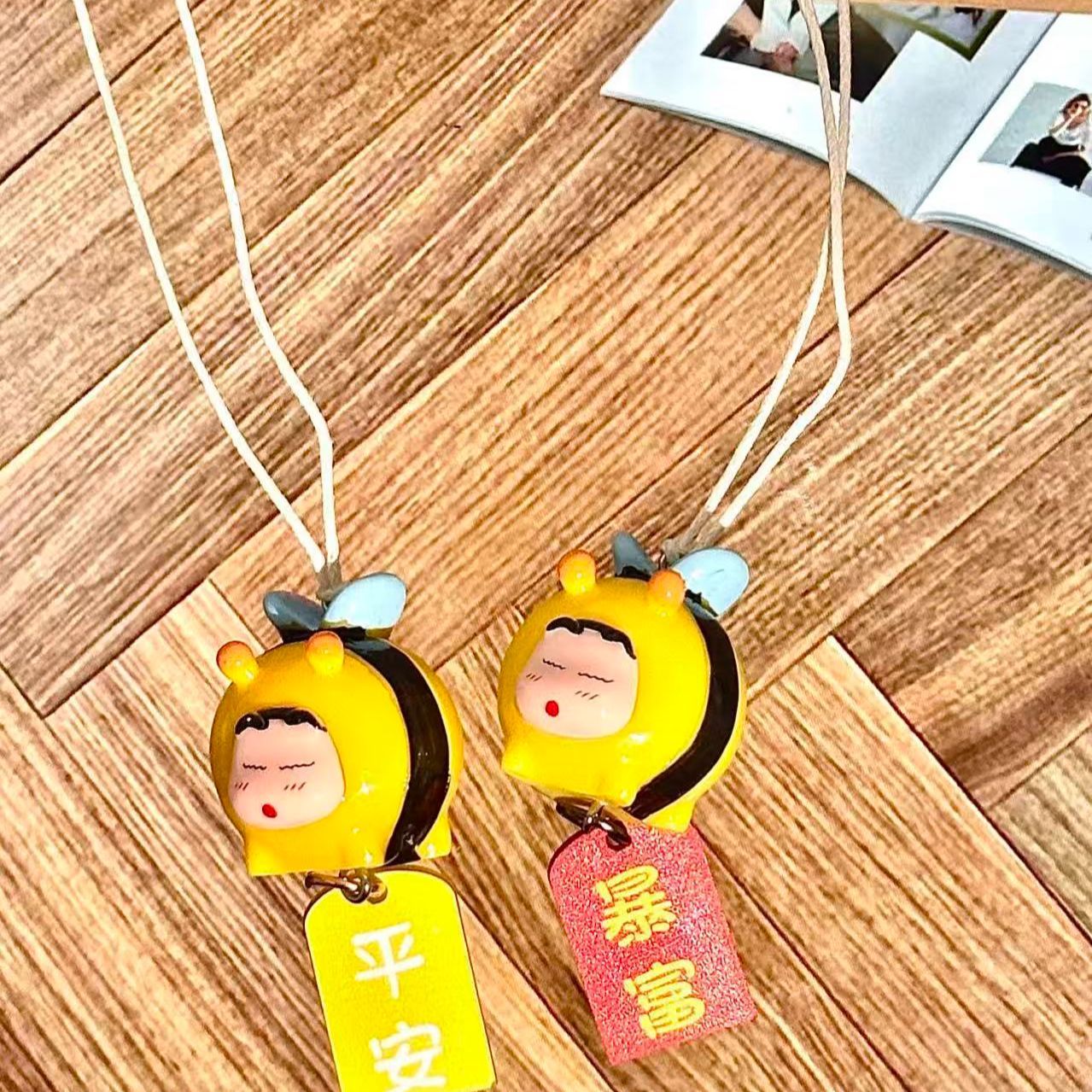 Crayon Shin-chan Bee Cosplay F - Decorative Mirror recension och pris