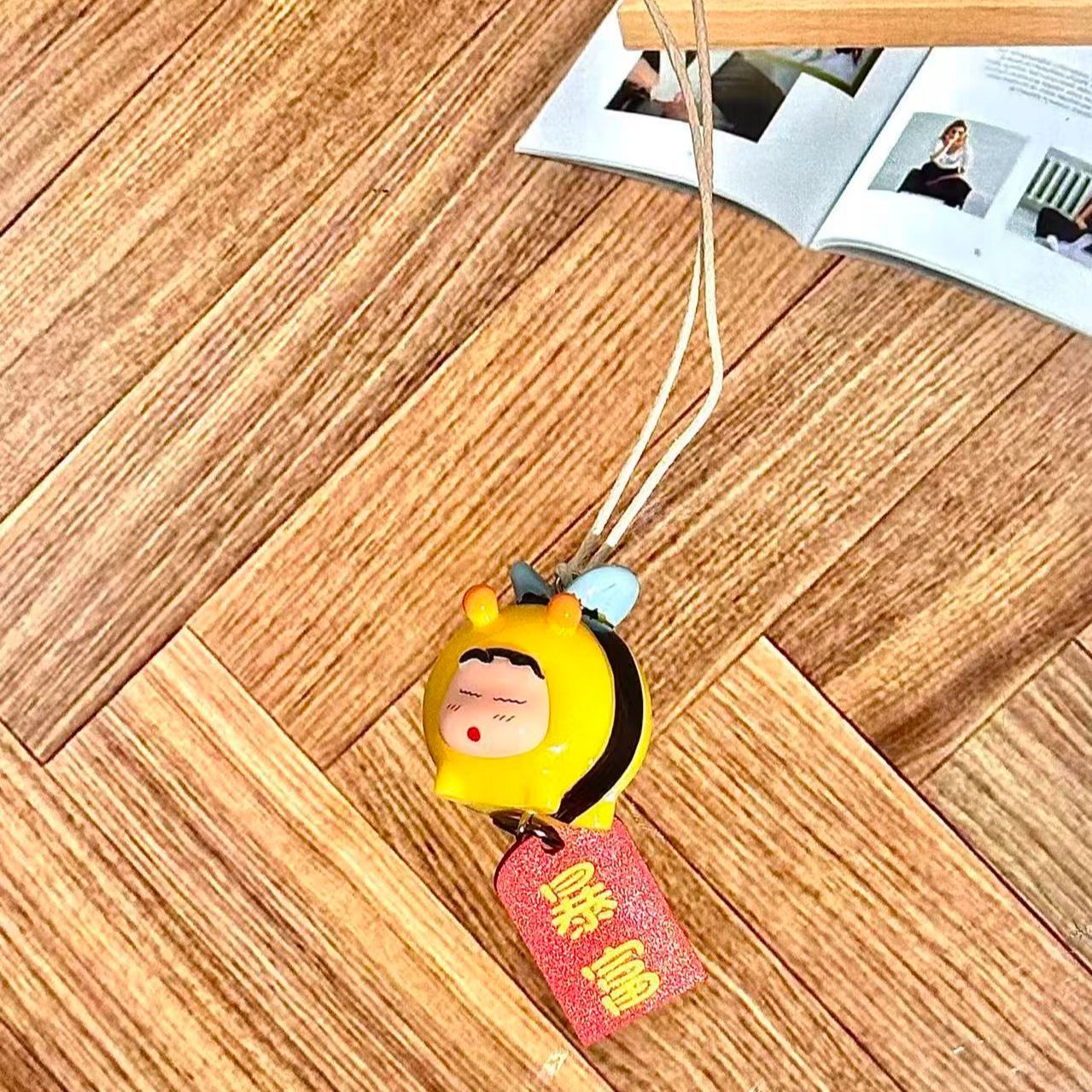 Crayon Shin-chan Bee Cosplay F - Decorative Mirror recension och pris