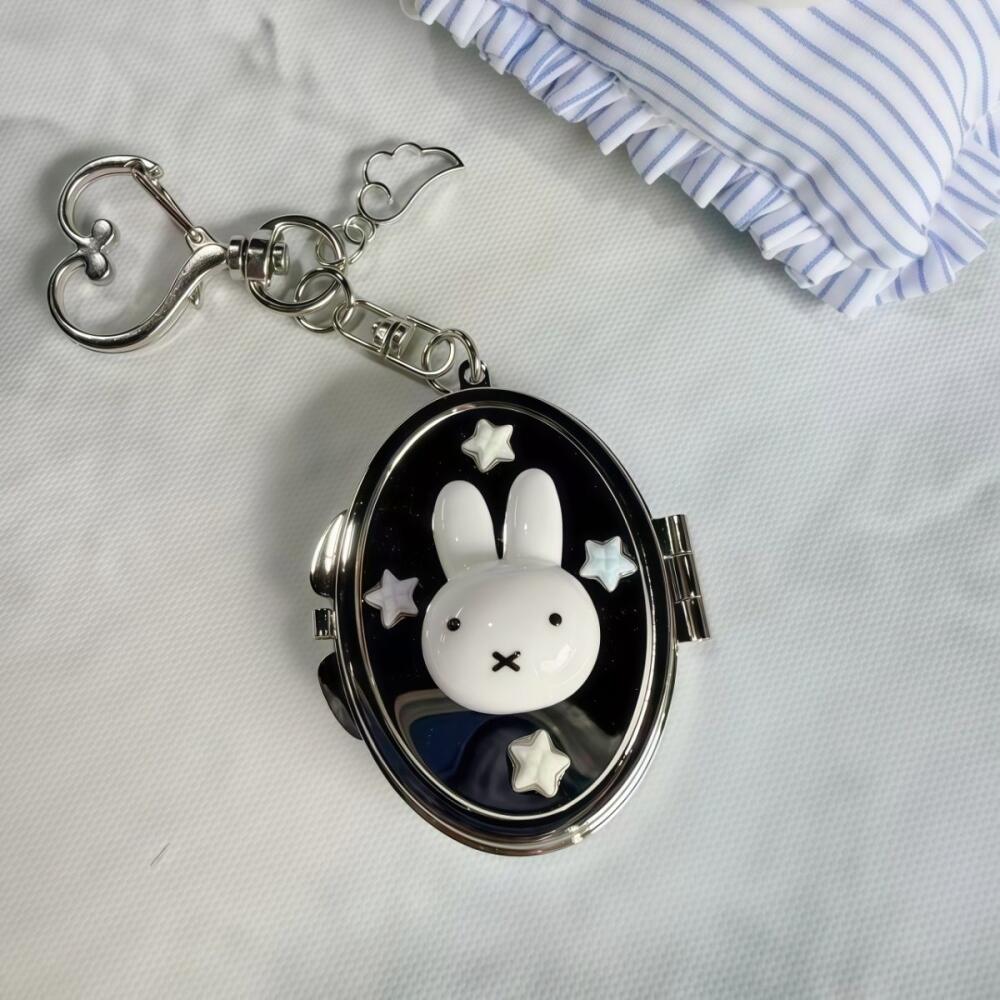 Kawaii Miffy Makeup Mirror Cre - Decorative Mirror recension och pris